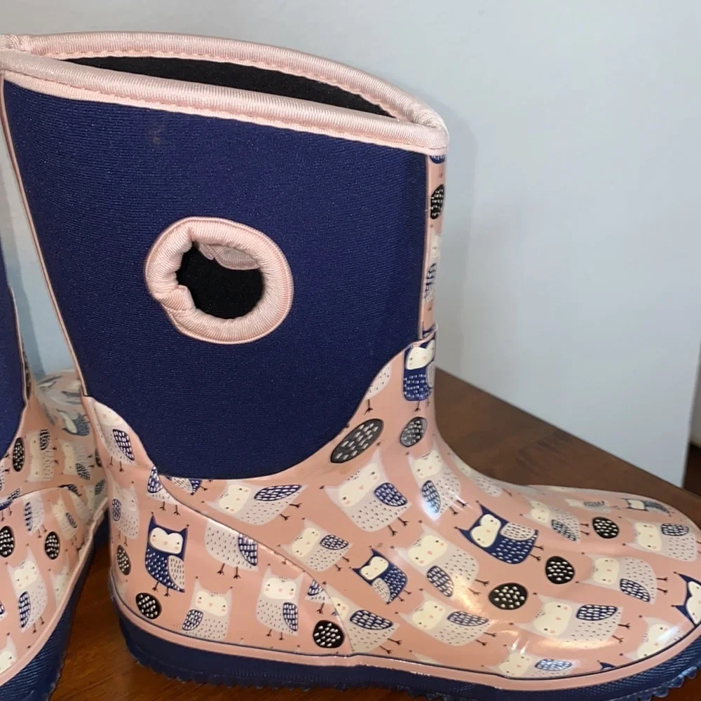 Lilly & Dan rain boots size 2/3 youth Neoprene